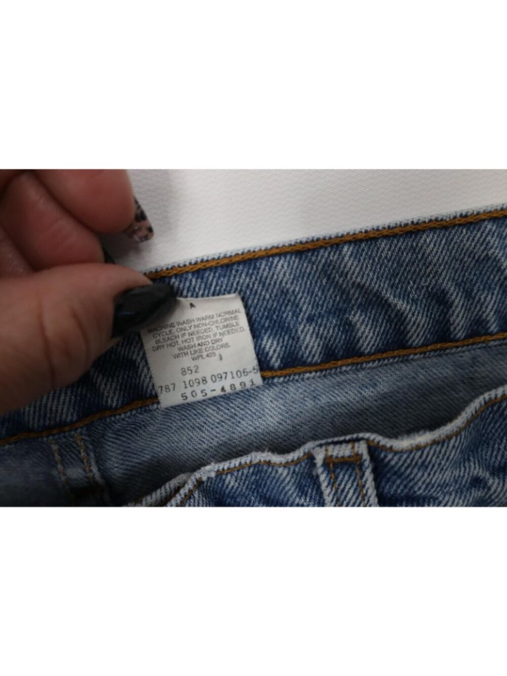 Vintage 90s Levis 505 Mens 38x30 Distressed Regular Fit Straight Leg Denim Jeans - Picture 9 of 16